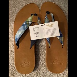 Brooks brothers flip flops size 11
